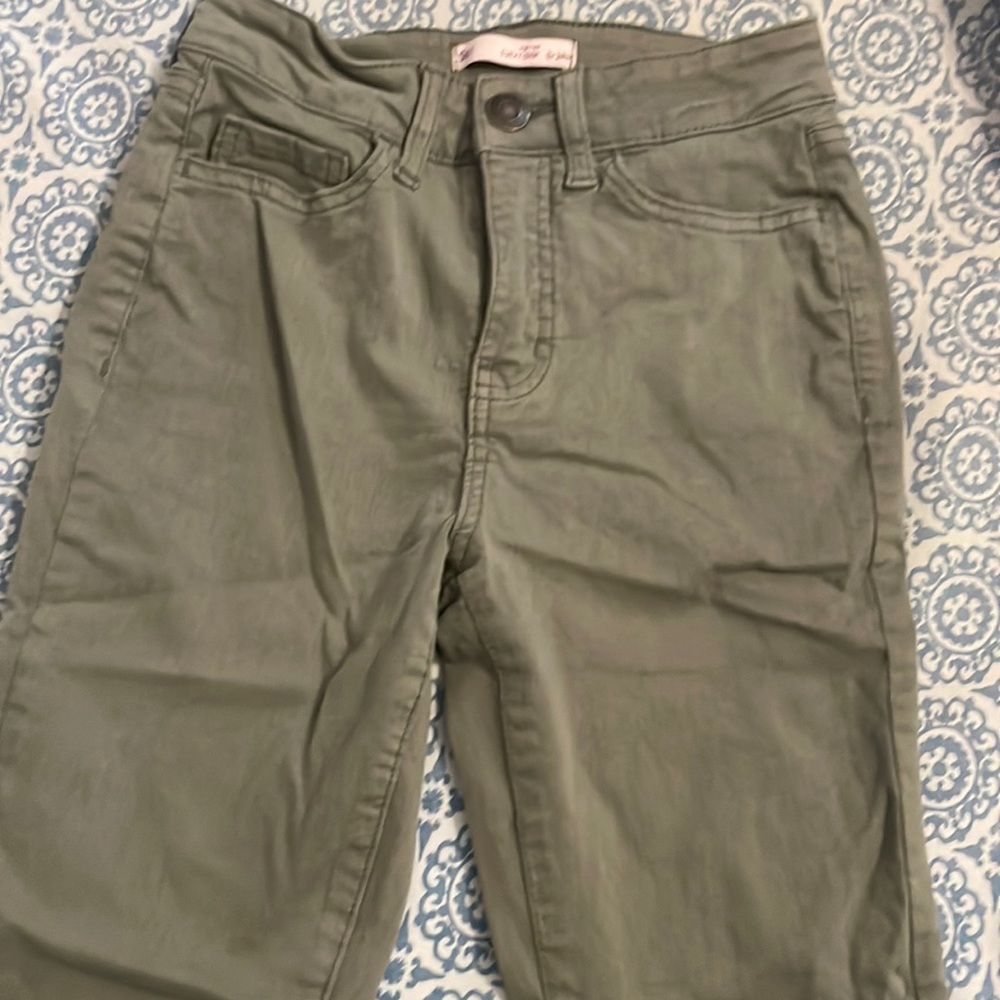 Green skinny jeans